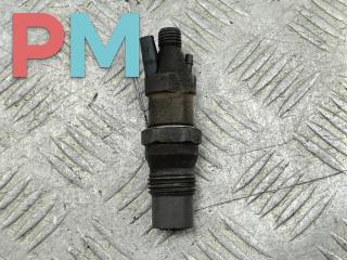 форсунка Volkswagen Transporter T4 1994, 2.4 л., дизель, МКПП, зелёный, микроавтобус, 068130202