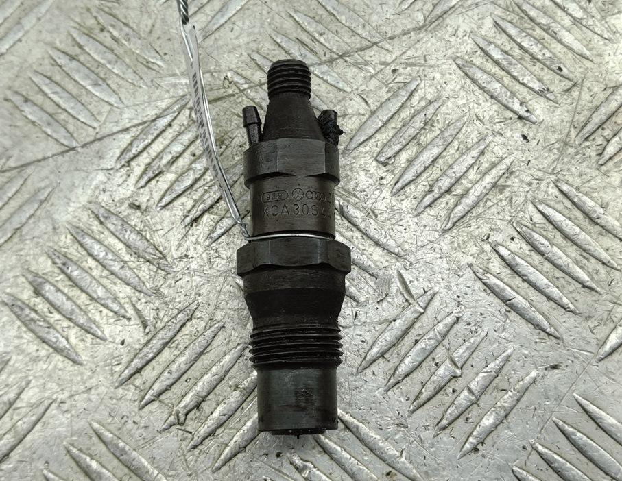 форсунка Volkswagen Transporter T4 1994, 2.4 л., дизель, МКПП, зелёный, микроавтобус, 068130202