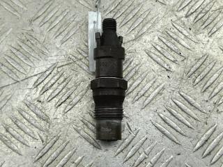 форсунка Volkswagen Transporter T4 1994, 2.4 л., дизель, МКПП, зелёный, микроавтобус, 068130202