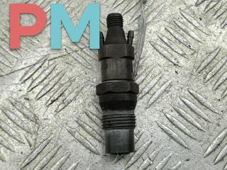 форсунка Volkswagen Transporter T4 1994, 2.4 л., дизель, МКПП, зелёный, микроавтобус, 068130202