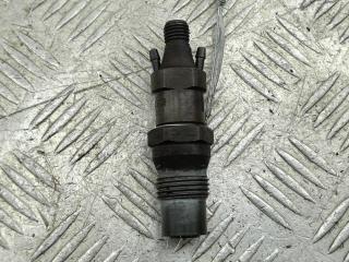 форсунка Volkswagen Transporter T4 1994, 2.4 л., дизель, МКПП, зелёный, микроавтобус, 068130202