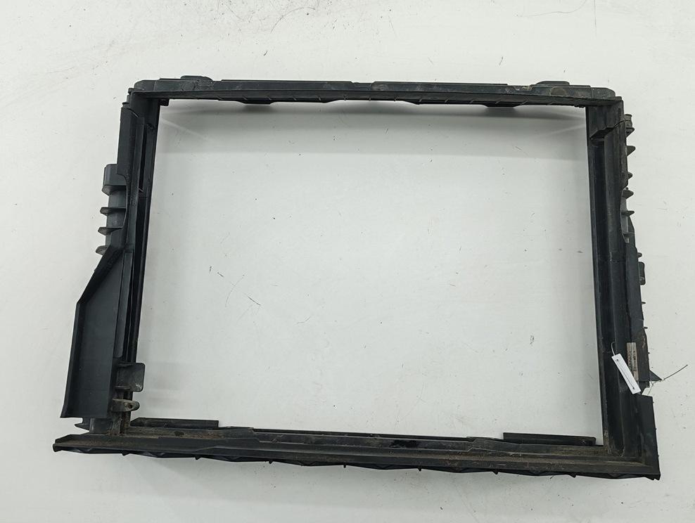 кассета радиаторов BMW 5 E60/E61 2004, 2.2 л., бензин, АКПП, серый, седан, 7519205