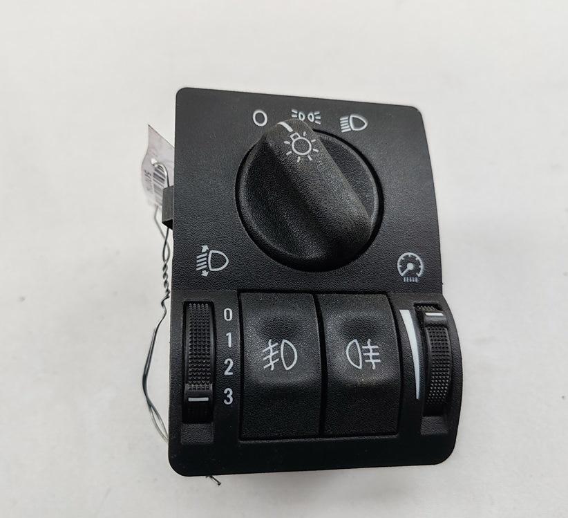переключатель света Opel Zafira A 2001, 1.6 л., бензин, МКПП, серый, минивэн, 09133249