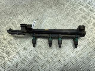 Форсунка топливная (комплект) Volkswagen Golf 4 поколение 1999, 1.6 л., бензин, АКПП, серый, хетчбэк 3 дв., 037906031AA