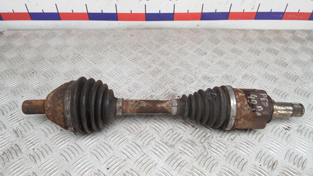 полуось передняя левая (приводной вал, ШРУС) Land Rover Freelander 2 поколение 2007, 2.2 л., D TD4, дизель, МКПП, внедорожник 5 дв. - фото №1
