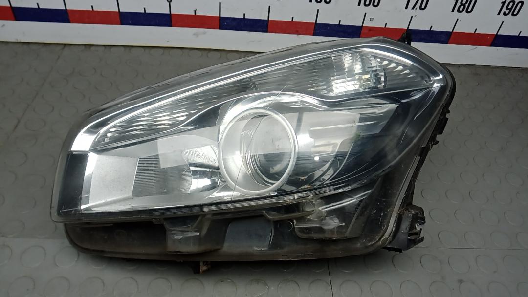фара левая Nissan Qashqai 2 поколение 2013, 1.5 л., дизель, МКПП, внедорожник 5 дв. - фото №1