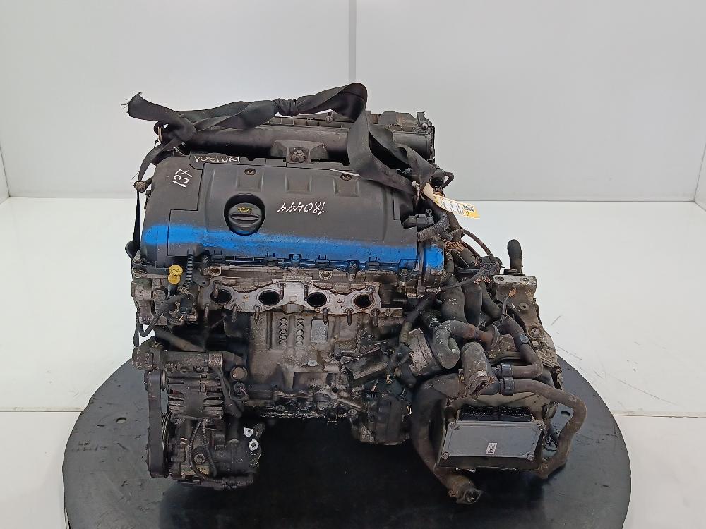 двигатель Peugeot 308 T9 2014, цвет, 5F01 - фото №1