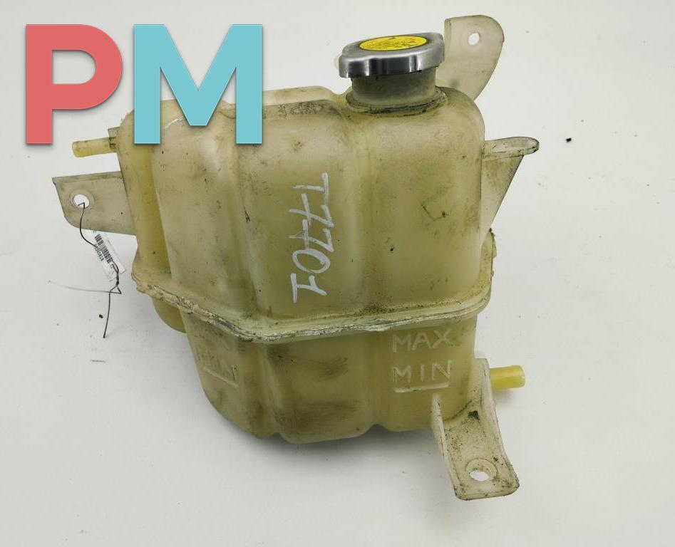 бачок расширительный Nissan Pathfinder R51 2005, 2.5 л., дизель - фото №1