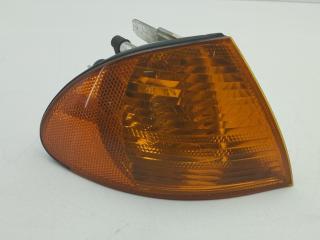 Поворотник (указатель поворота) правый BMW 3 E46 2001, 2.0 л., дизель, МКПП, серый, седан, 8902766