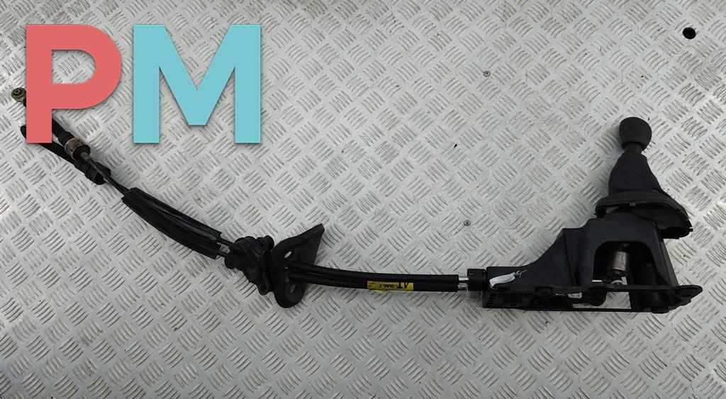 кулиса Renault Megane 3 поколение 2009, 1.4 л., бензин, МКПП, белый, хетчбэк 5 дв., 8201062921 - фото №1