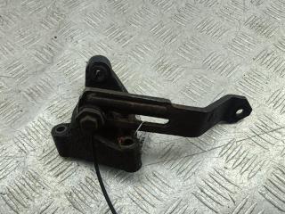 кронштейн генератора Volkswagen Transporter T4 1994, 2.4 л., дизель, МКПП, зелёный, микроавтобус, 074903253C, 074903747FB