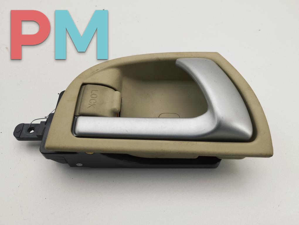 ручка внутренняя передняя правая Hyundai Santa Fe 2 поколение (CM) 2006, 2.2 л., дизель, МКПП, серый, внедорожник 5 дв., 82623-CM000 - фото №1