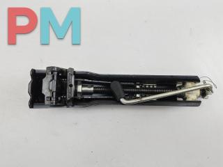 домкрат Volkswagen Passat B6 2009, 2.0 л., дизель, АКПП, серый, универсал, 3C0011031B