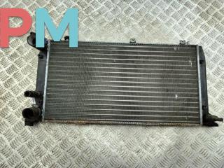 радиатор охлаждения Audi 80 8C/B4 1992, 2.0 л., бензин, МКПП, серый, седан