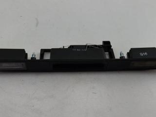 накладка подсветки номера Audi A4 B7 2005, 2.0 л., бензин, АКПП, серый, универсал, 8P4827574