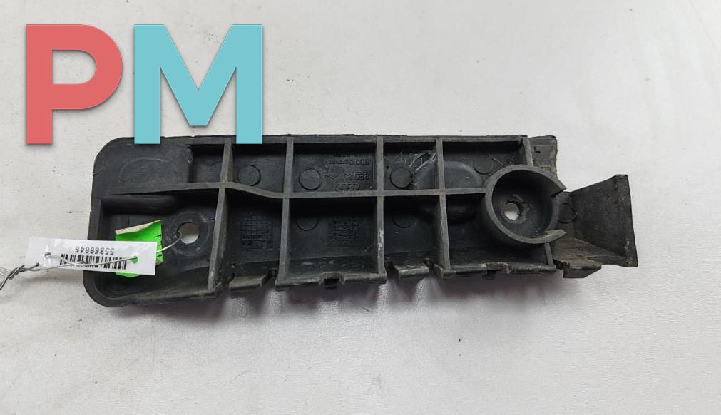 кронштейн переднего бампера Audi A4 B6 2001, 2.0 л., бензин, АКПП, серый, седан, 8E0807284 - фото №1