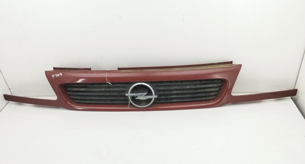 решетка радиатора Opel Astra F 1994, красный, универсал, 90452416