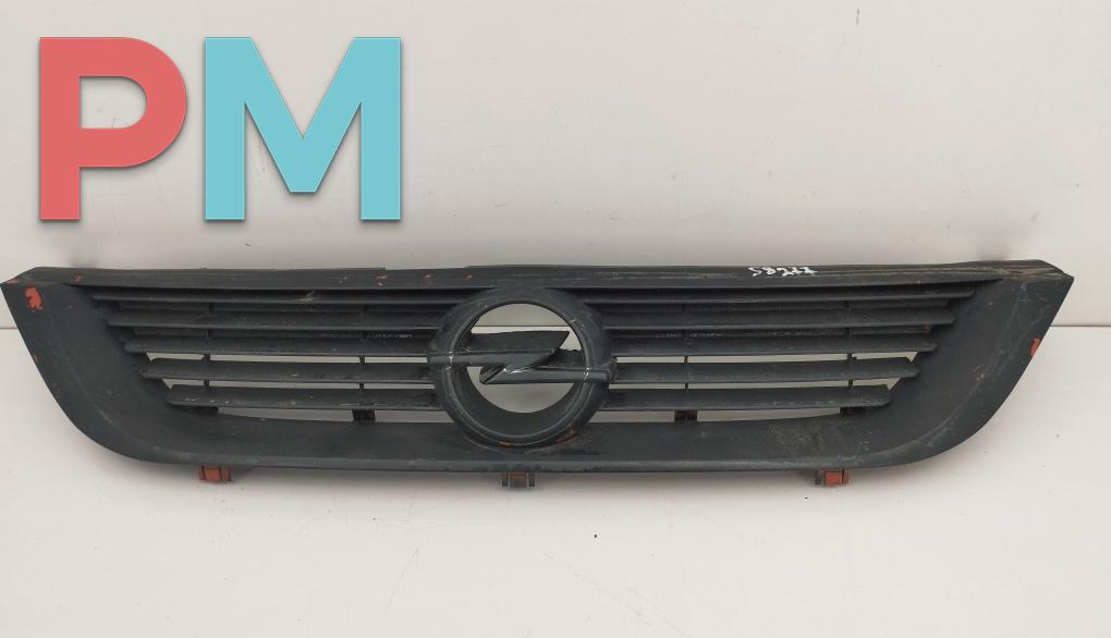 решетка радиатора Opel Vectra B 1998, красный, хетчбэк 5 дв., 90505722 - фото №1