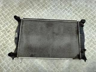 радиатор охлаждения Audi A4 B7 2005, 2.0 л., дизель, АКПП, синий, универсал, 8E0121251L