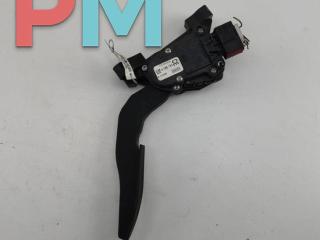 педаль Opel Signum C [рестайлинг] 2006, 1.9 л., дизель, МКПП, серый, хетчбэк 5 дв., 9186724
