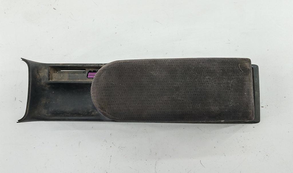 подлокотник Volkswagen Passat B5 1998, 1.8 л., бензин, МКПП, синий, универсал, 3B0864207