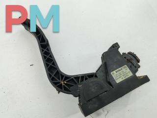 педаль Mercedes-Benz Vito 2001, 2.2 л., дизель, МКПП, чёрный, микроавтобус, 9013000404