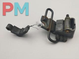 петля двери Audi A6 4B/C5 1998, синий, седан, 4B0831411A