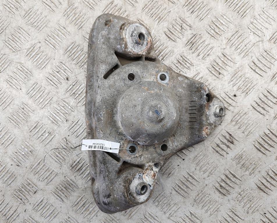 Опора амортизатора переднего (верхняя) Audi A6 C5 1998, 2.4 л., бензин, МКПП, синий, седан, 8D0412383E