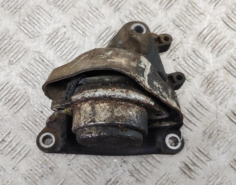 кронштейн КПП Audi A6 C5 2002, 2.5 л., дизель, АКПП, чёрный, седан, 4B0399114C