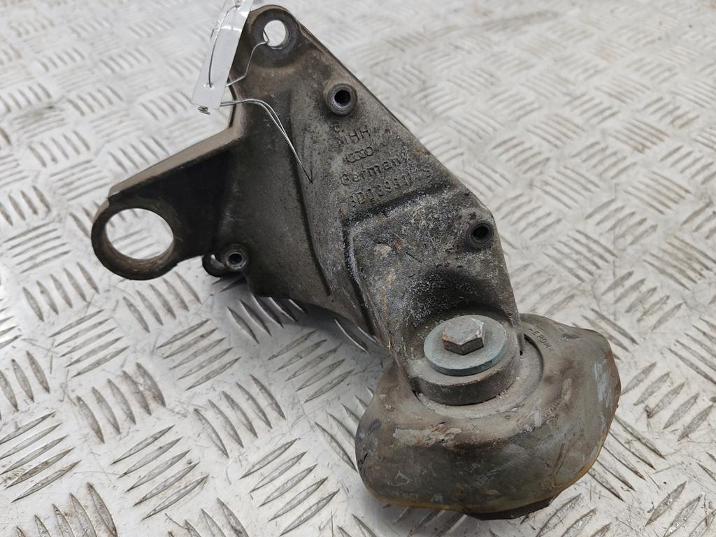 кронштейн КПП Volkswagen Passat B5 1997, 2.3 л., бензин, МКПП, зелёный, седан, 8D0399114S