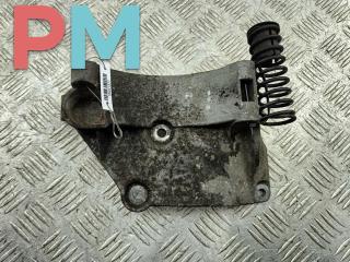 кронштейн генератора Volkswagen Passat B4 1996, 2.0 л., бензин, АКПП, серый, универсал, 028903143AD