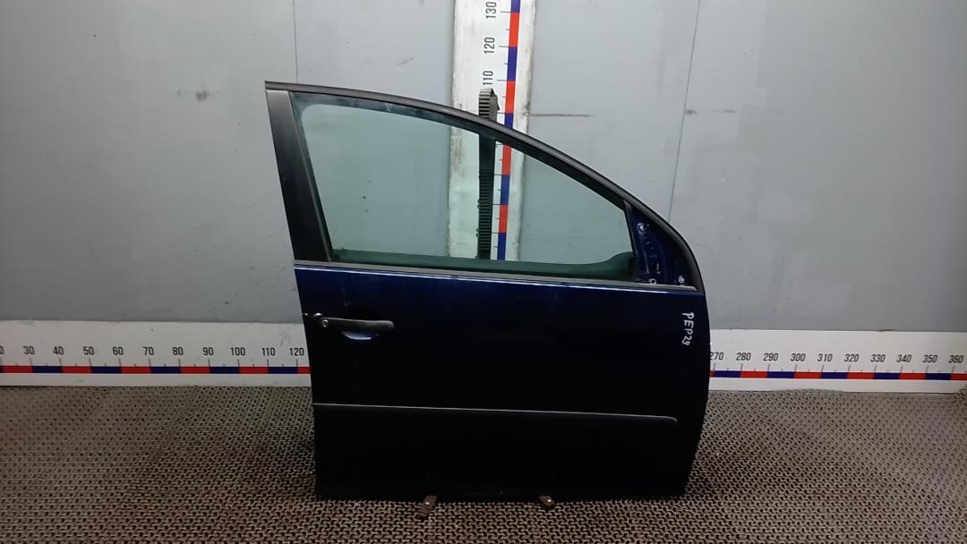 дверь передняя правая Volkswagen Golf 5 поколение 2007, 1.4 л., бензин, МКПП, хетчбэк 5 дв. - фото №1