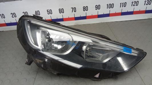фара правая Opel Insignia 2 поколение (B) 2017, 1.6 л., дизель, МКПП, хетчбэк 5 дв. - фото №1