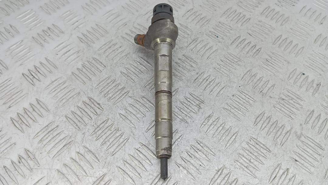 форсунка SEAT Alhambra 2005-2010 2016, 2.0 л., дизель, АКПП, минивэн, 04L130277AC, 0445110469 - фото №1