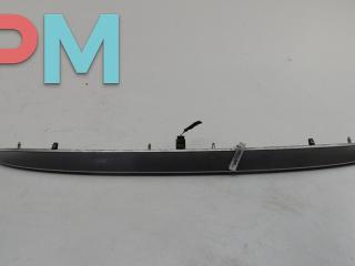 накладка подсветки номера Peugeot 307 1 поколение [рестайлинг] 2007, 2.0 л., дизель, МКПП, белый, универсал, 9638615777F