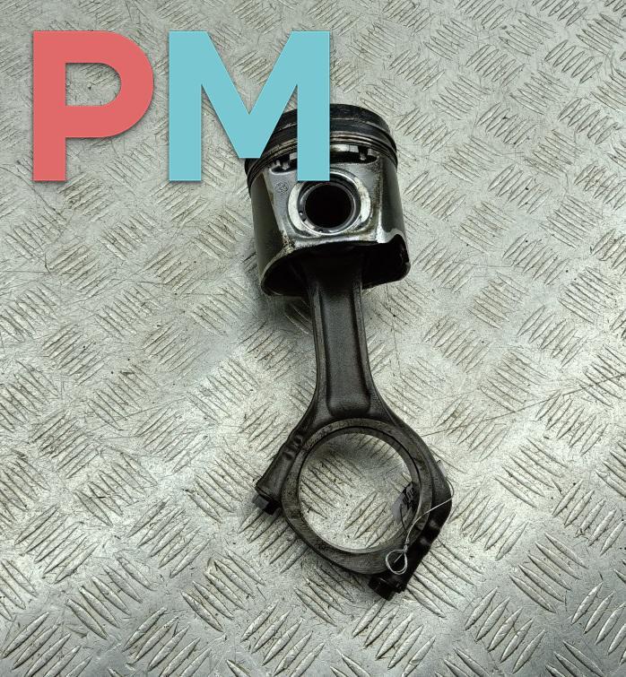 поршень Peugeot Boxer 3 поколение 2009, 3.0 л., дизель, МКПП, белый, микроавтобус - фото №1