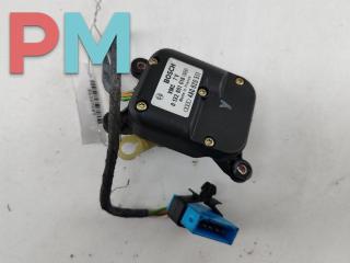 моторчик заслонки печки Audi A6 4A/C4 1996, 2.6 л., бензин, АКПП, серый, седан, 4A0820511
