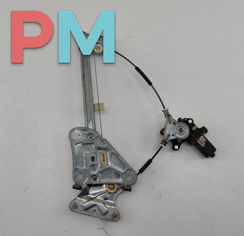 стеклоподъемник электрический передний правый Hyundai Coupe 2002-2007 2002, 2.0 л., бензин, МКПП, красный, купе - фото №1