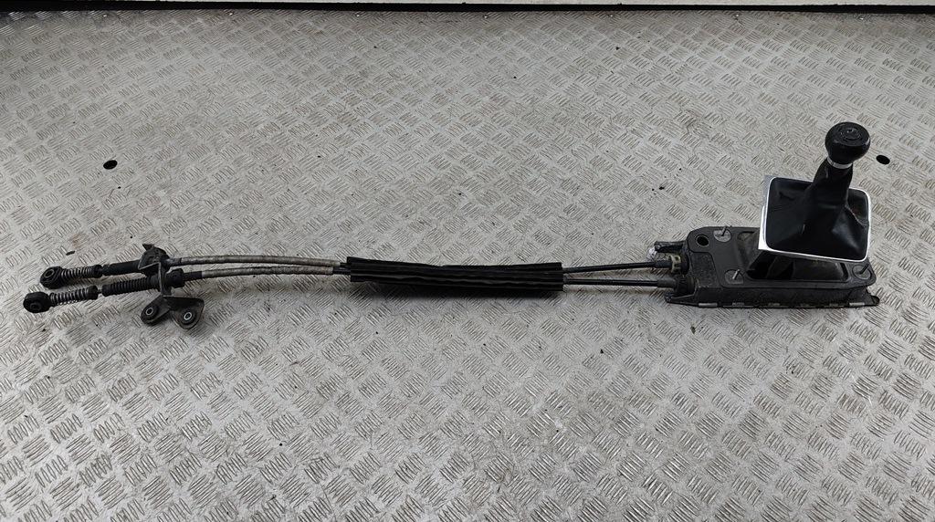 кулиса Volkswagen Passat B6 2005, 2.0 л., дизель, МКПП, серый, универсал, 1K0711061A