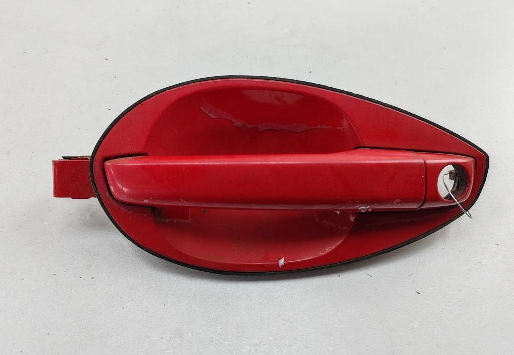 ручка наружная передняя левая Hyundai Coupe 2002-2007 2002, 2.0 л., бензин, МКПП, красный, купе, FL826502C010 - фото №1