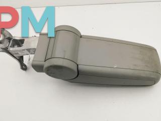 подлокотник Audi A4 B7 2005, 2.0 л., дизель, АКПП, синий, универсал, 8E0864207D