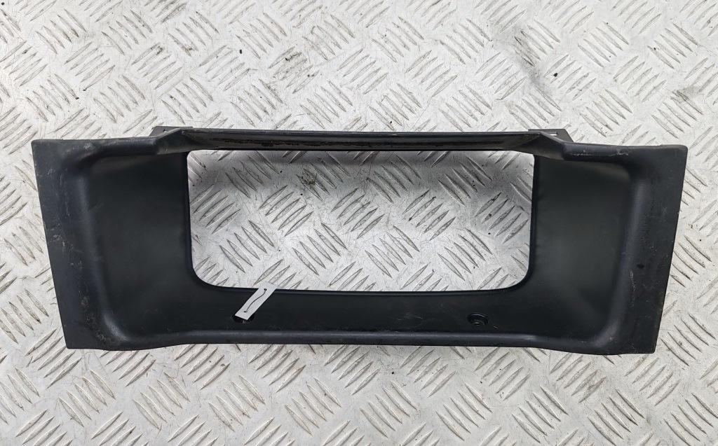 Рамка (обрамление) щитка приборов Volkswagen Transporter T4 1997, 2.4 л., дизель, МКПП, белый, микроавтобус, 7D0857237 - фото №1