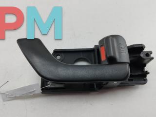 ручка внутренняя передняя правая Hyundai Coupe 2002-2007 2002, 2.0 л., бензин, МКПП, красный, купе