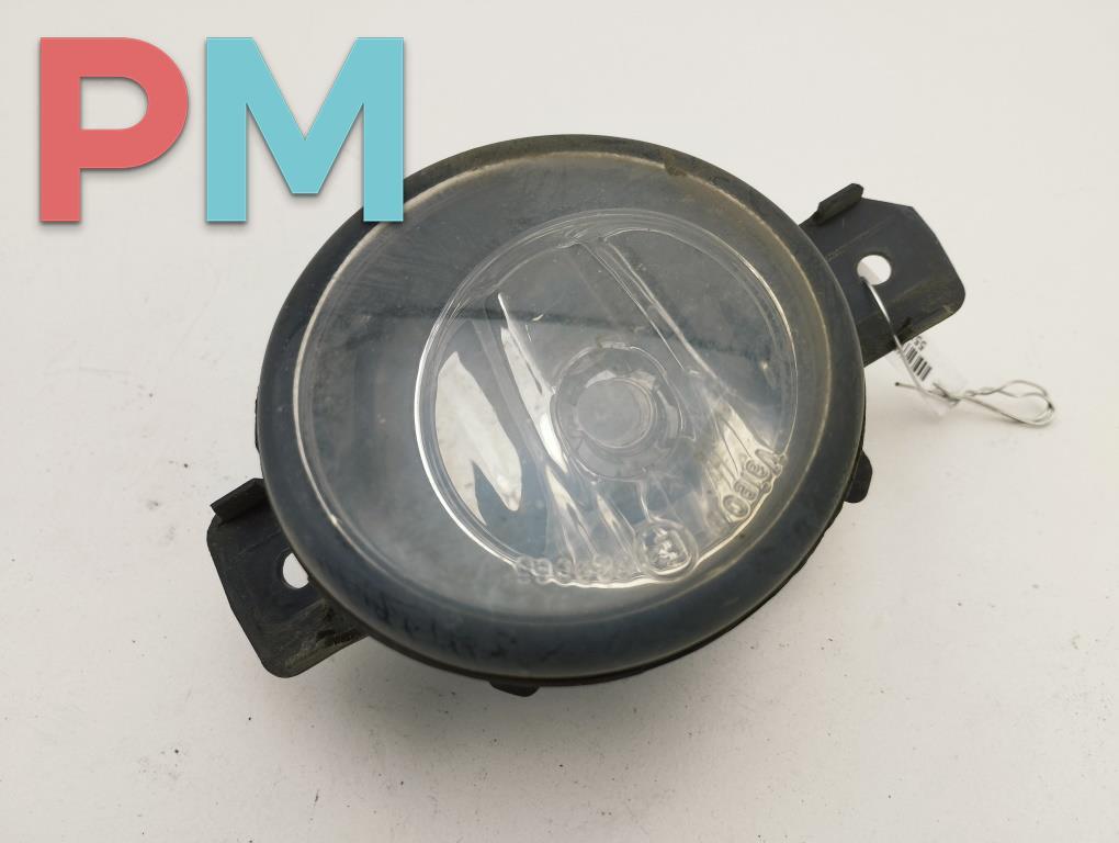 фара противотуманная правая Nissan Primera P12 2002, 1.8 л., бензин, МКПП, серый, седан, 8200002470 - фото №1