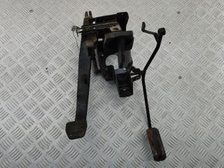 педаль сцепления Volkswagen Transporter T4 1994, 2.4 л., дизель, МКПП, зелёный, микроавтобус