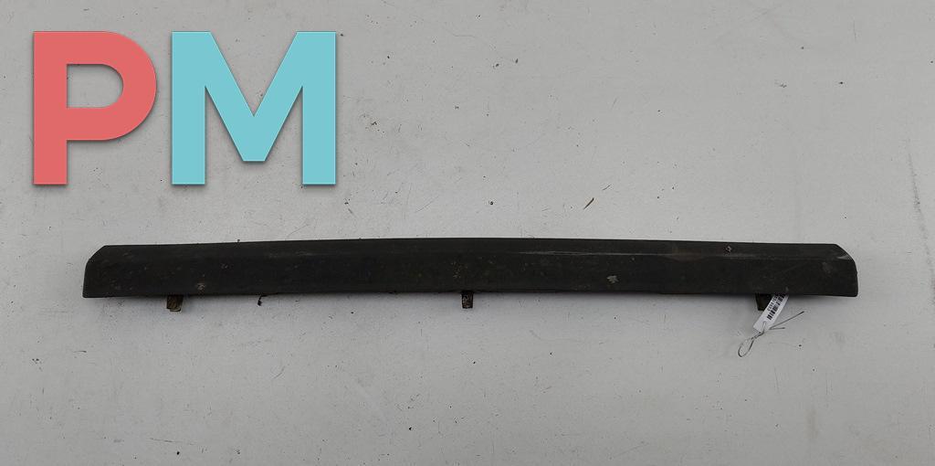 накладка подсветки номера Volkswagen Transporter T4 1991, 2.4 л., дизель, МКПП, зелёный, микроавтобус - фото №1