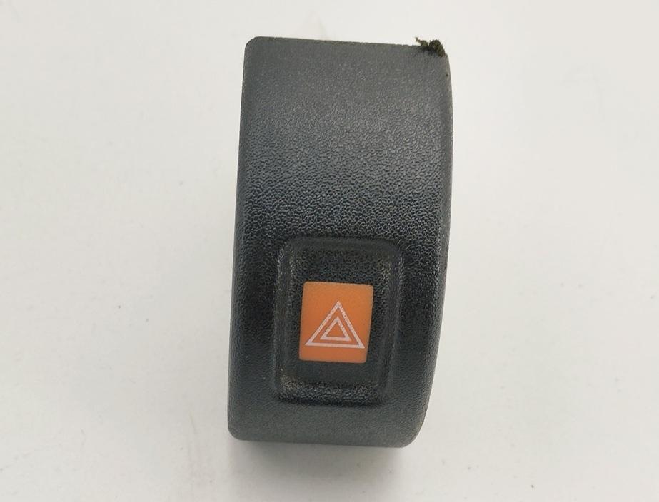 кнопка аварийной сигнализации Opel Astra G 2000, 1.6 л., бензин, МКПП, серый, универсал, 09131728 - фото №1