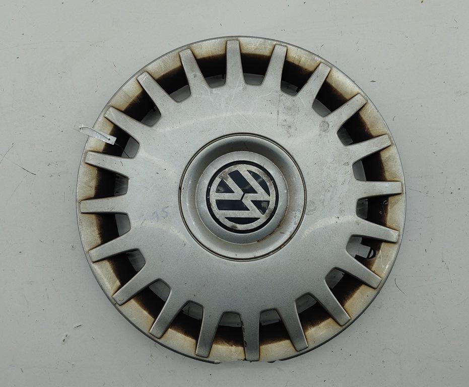 колпак колесный Volkswagen Golf-4 2000, 1.4 л., бензин, МКПП, серый, хетчбэк 5 дв., 1J0601147