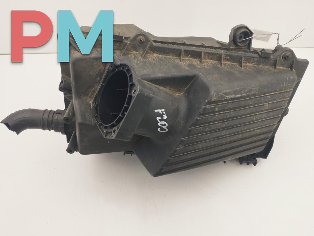 корпус воздушного фильтра Volkswagen Golf 4 поколение 1999, 1.6 л., бензин, АКПП, серый, хетчбэк 3 дв., 1J0129614A - фото №1
