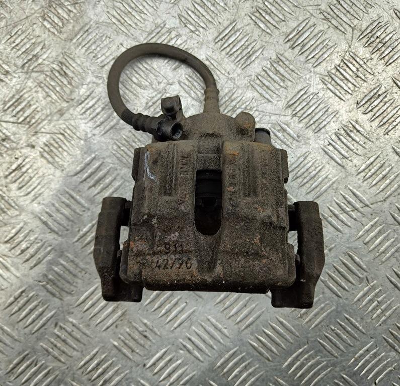 суппорт задний правый BMW X1 E84 2011, 2.0 л., дизель, АКПП, чёрный, внедорожник 5 дв., 6768698